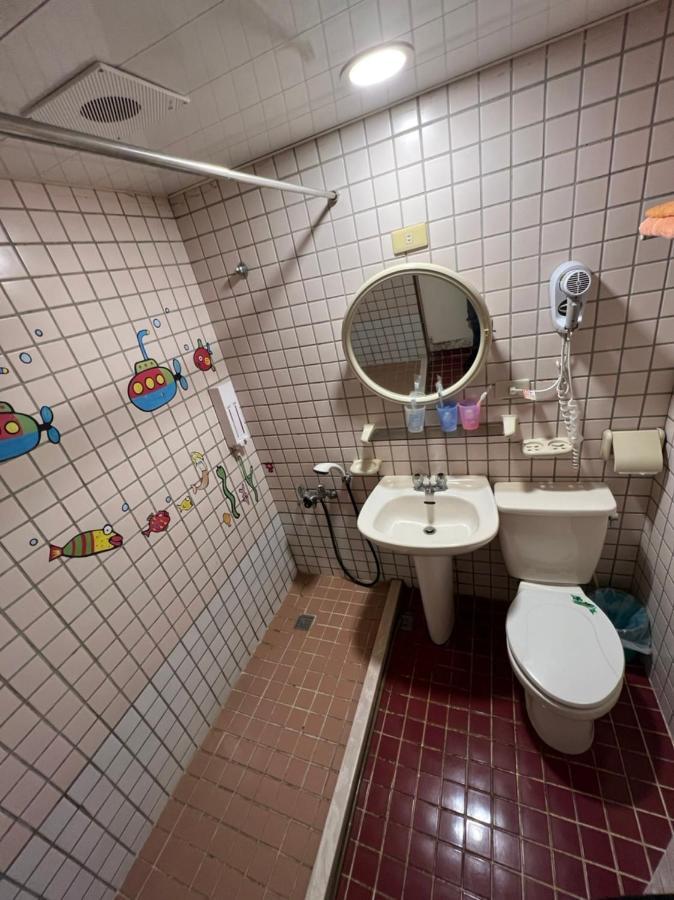Boston Hotel Чиай Сити Екстериор снимка