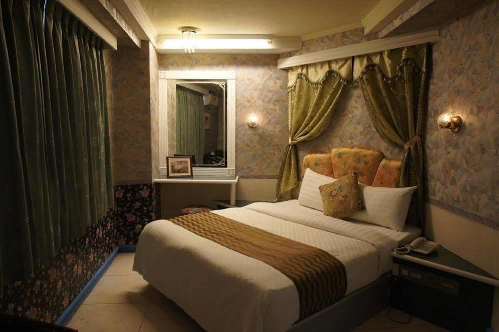 Boston Hotel Чиай Сити Екстериор снимка